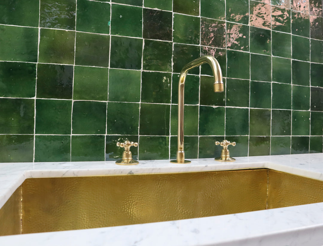 DECK MOUNTED 3 HOLES COUNTERTOP FAUCET - Triazadesigns