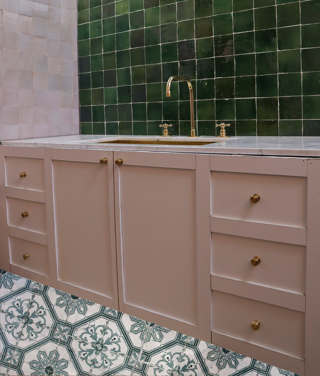 DECK MOUNTED 3 HOLES COUNTERTOP FAUCET - Triazadesigns