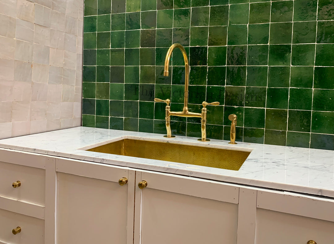 UNLACQUERED BRASS CURVED LEGS BRIDGE FAUCET - Triazadesigns