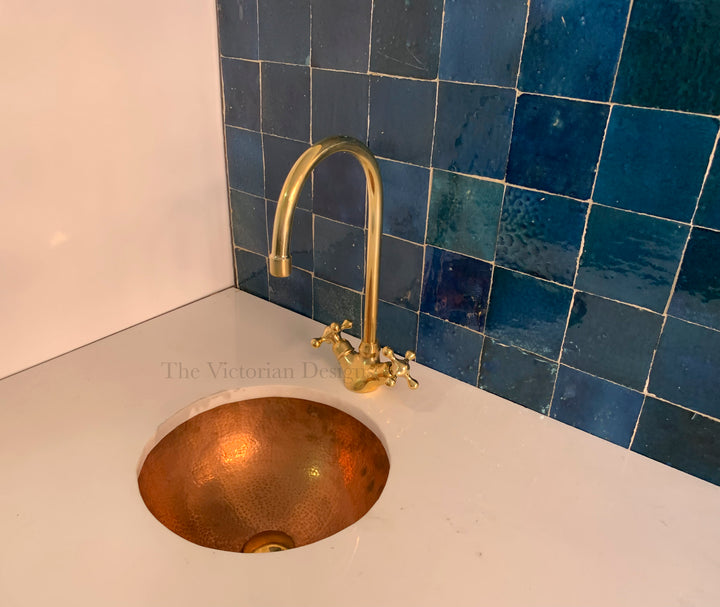 SINGLE HOLE UNLACQUERED BRASS GOOSENECK FAUCET - Triazadesigns