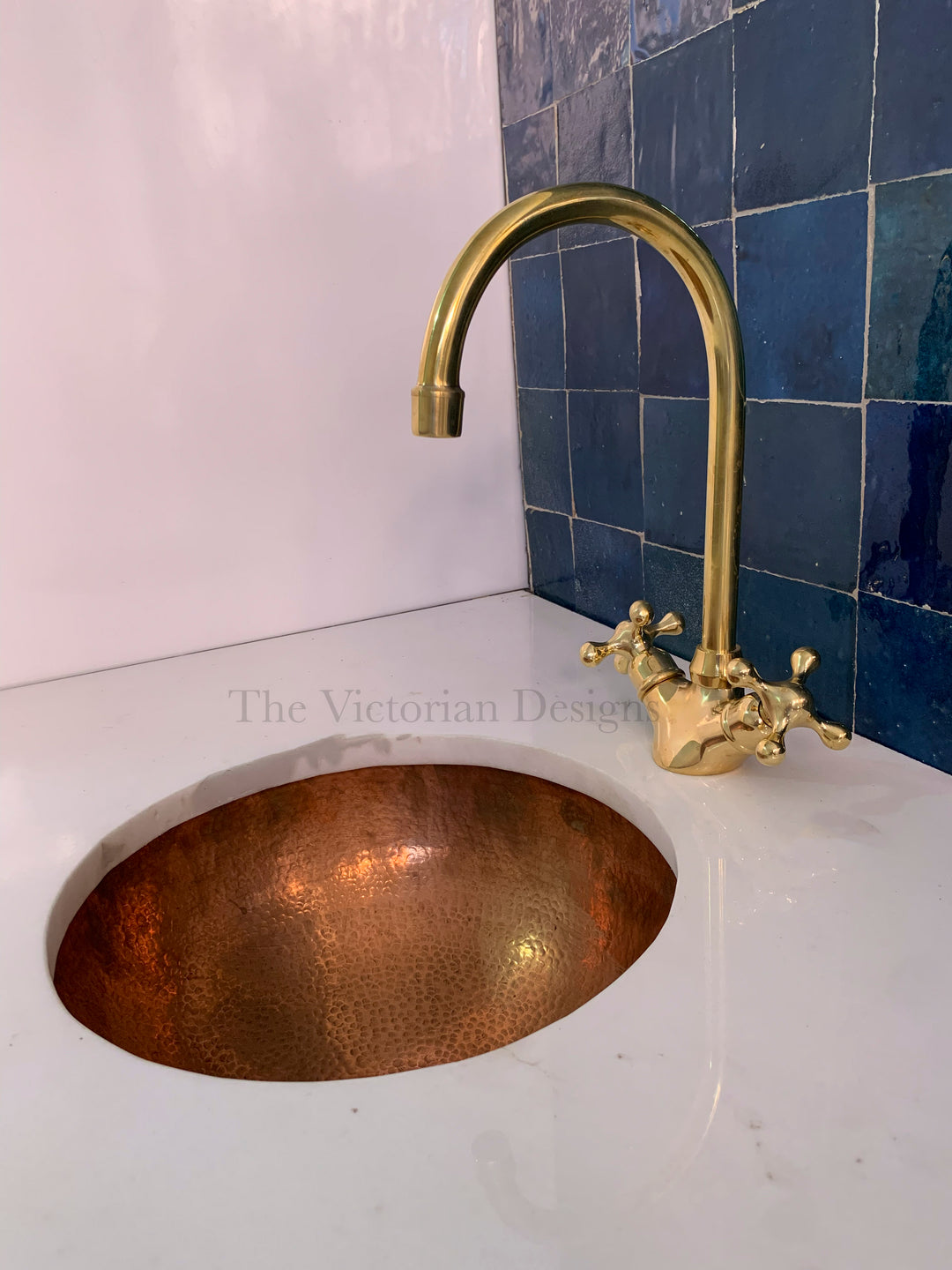 SINGLE HOLE UNLACQUERED BRASS GOOSENECK FAUCET - Triazadesigns
