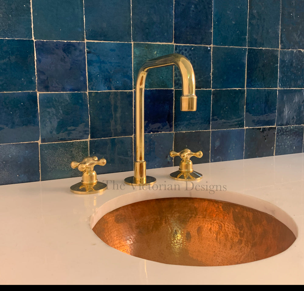 DECK MOUNTED 3 HOLES COUNTERTOP FAUCET - Triazadesigns