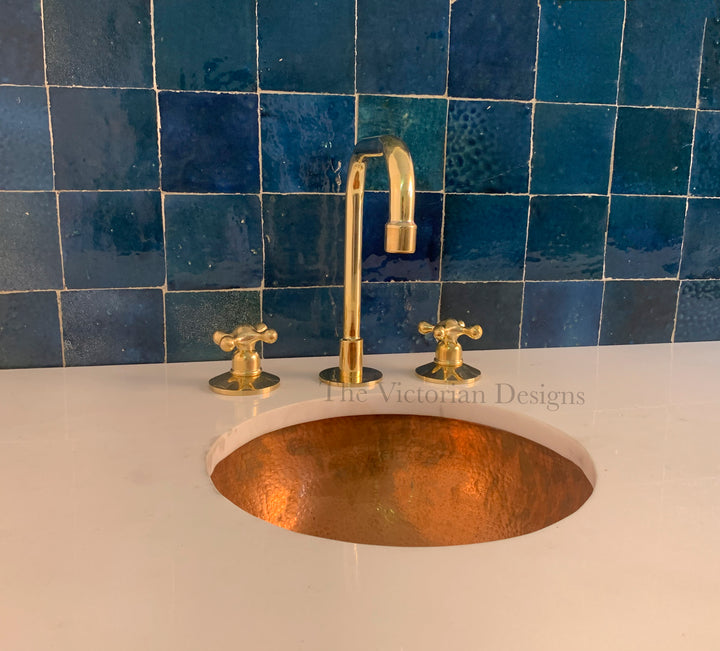 DECK MOUNTED 3 HOLES COUNTERTOP FAUCET - Triazadesigns