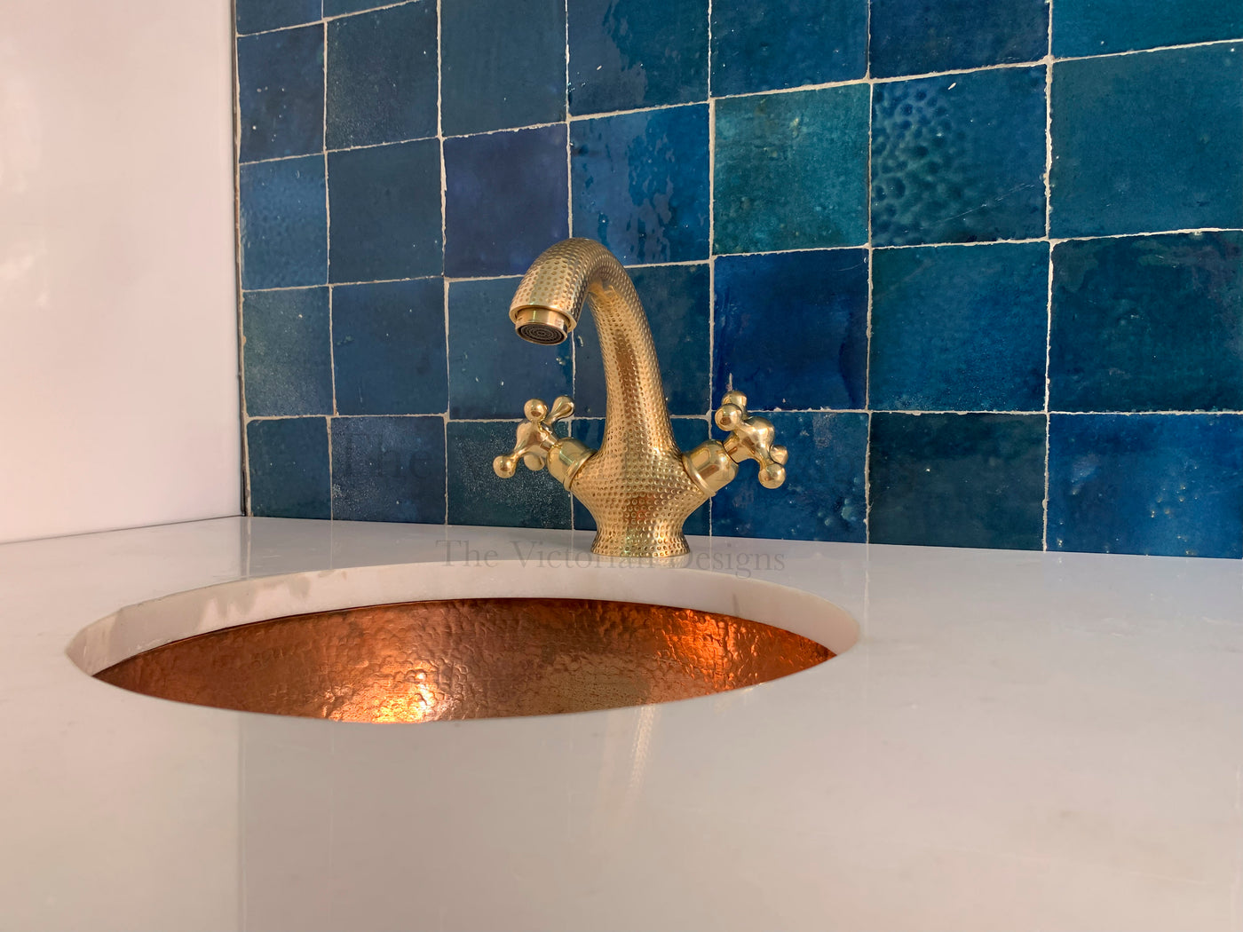HAMMERED SINGLE HOLE FAUCET - Triazadesigns