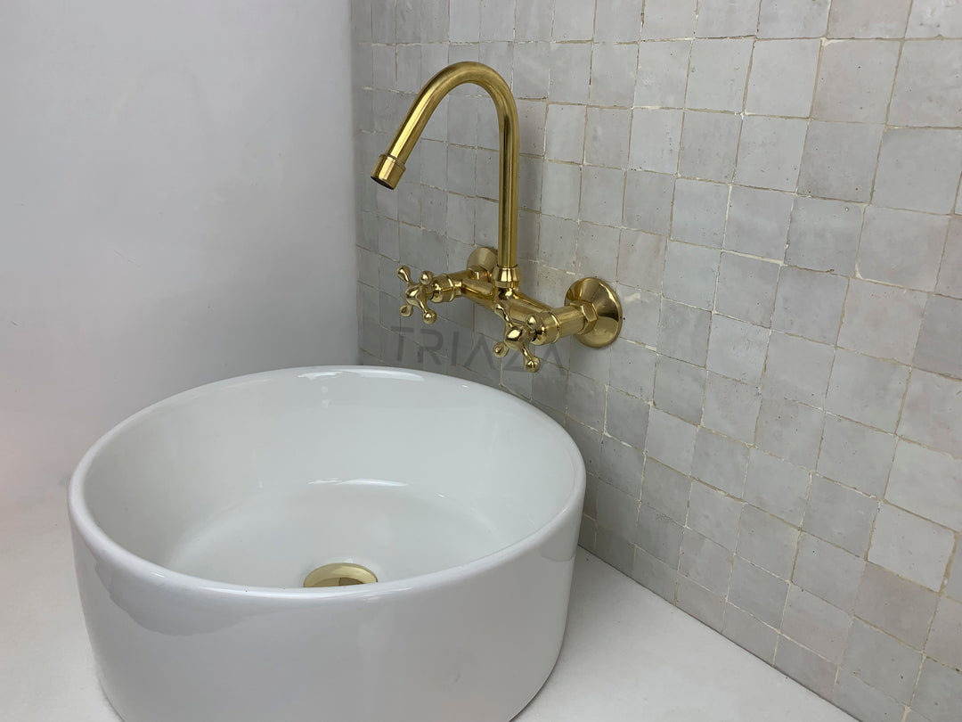 WALL MOUNTED UNLACQUERED BRASS FAUCET - Triazadesigns
