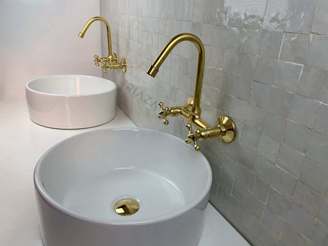 WALL MOUNTED UNLACQUERED BRASS FAUCET - Triazadesigns