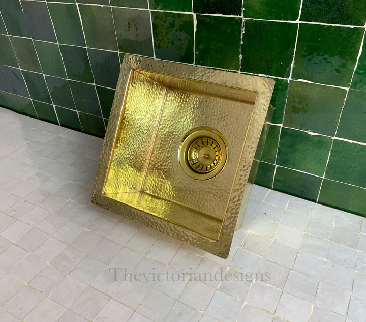 UNLACQUERED BRASS GOOSENECK FAUCET WITH SINK - Triazadesigns