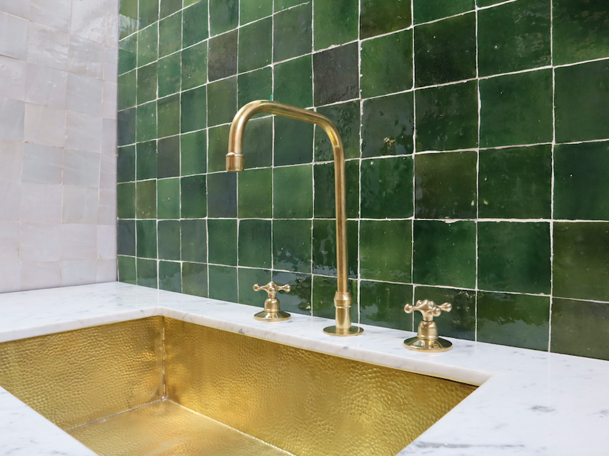 DECK MOUNTED 3 HOLES COUNTERTOP FAUCET - Triazadesigns