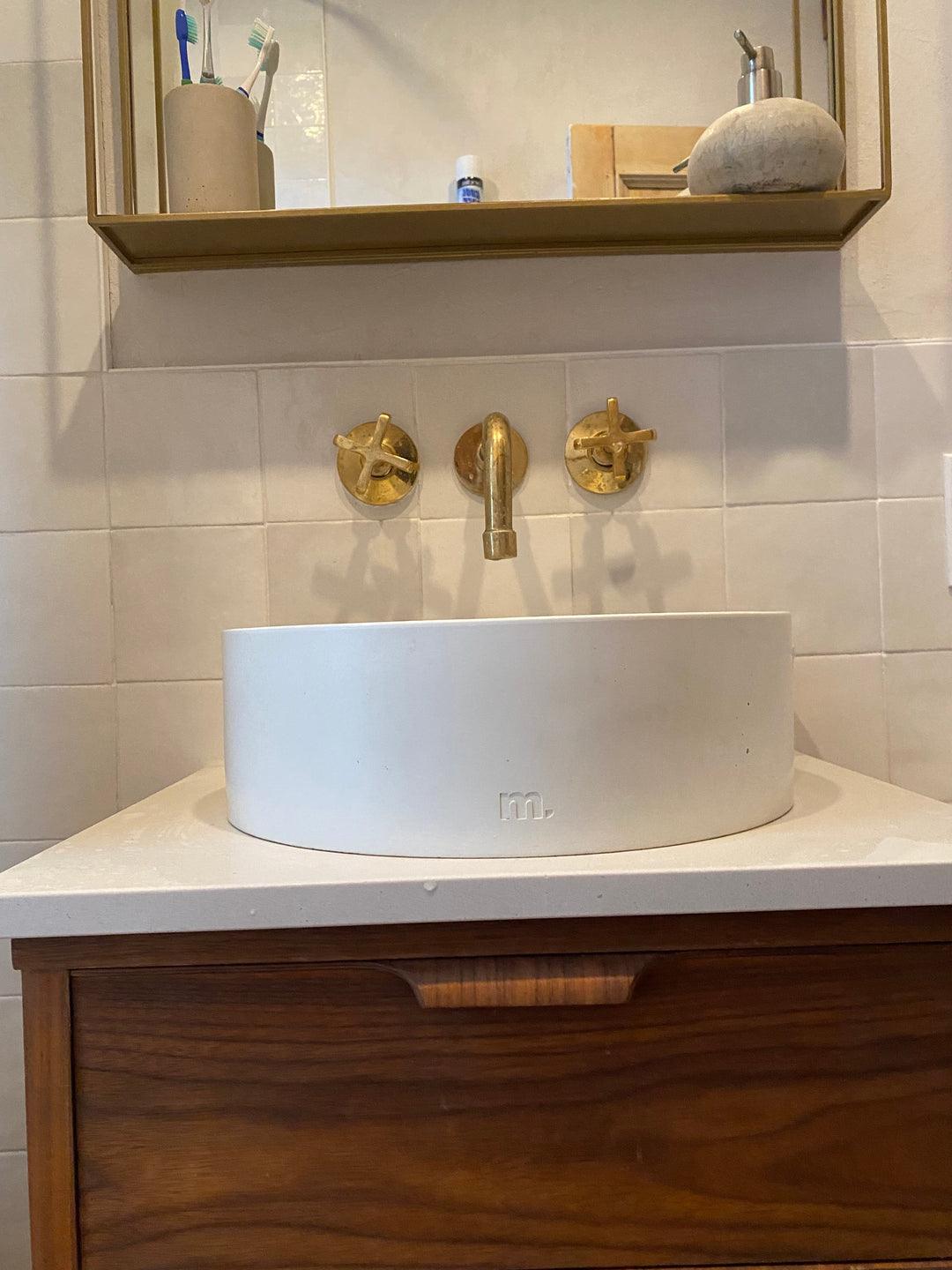 HANDCRAFTED ANTIQUE BRASS WALL MOUNTED FAUCET - Triazadesigns
