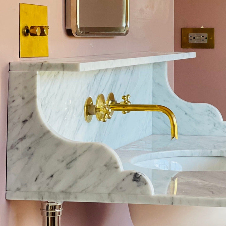 ANTIQUE BRASS WALL MOUNTED FAUCET WITH SNAKE MOUTH - Triazadesigns
