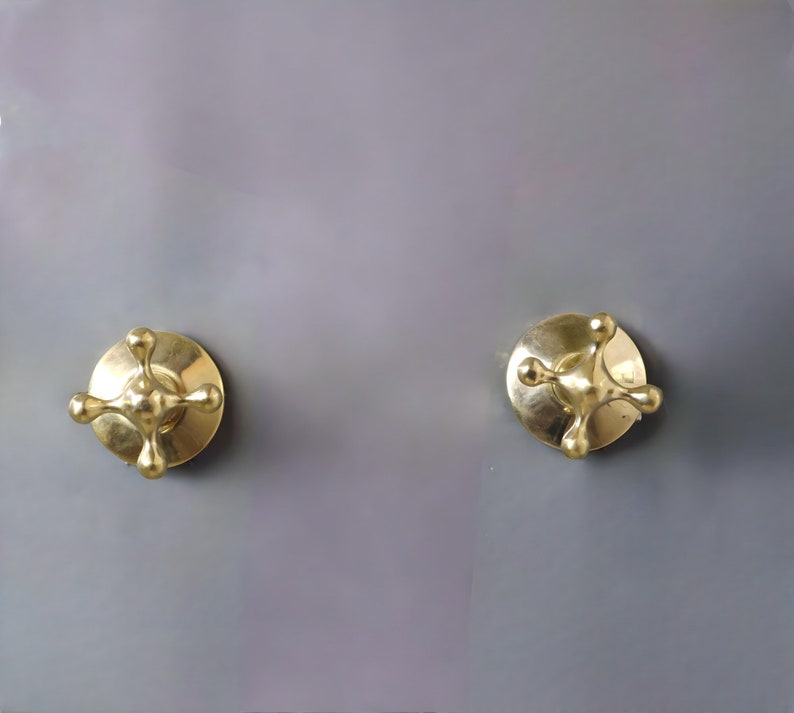 Unlacquered Brass Solid Brass Shower Head With Simple Arm - Triazadesigns